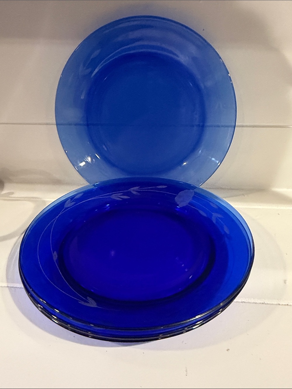 Princess House Cobalt Blue Glass Dinner Plates with Etched Leaf Motif